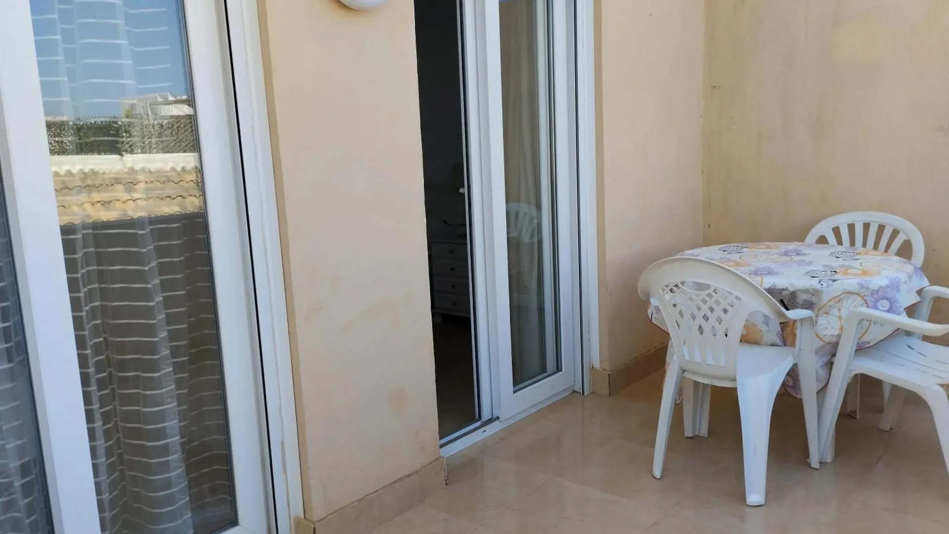 Spacious Apartment With Sea And Mountain Views In Fuengirola 95M²