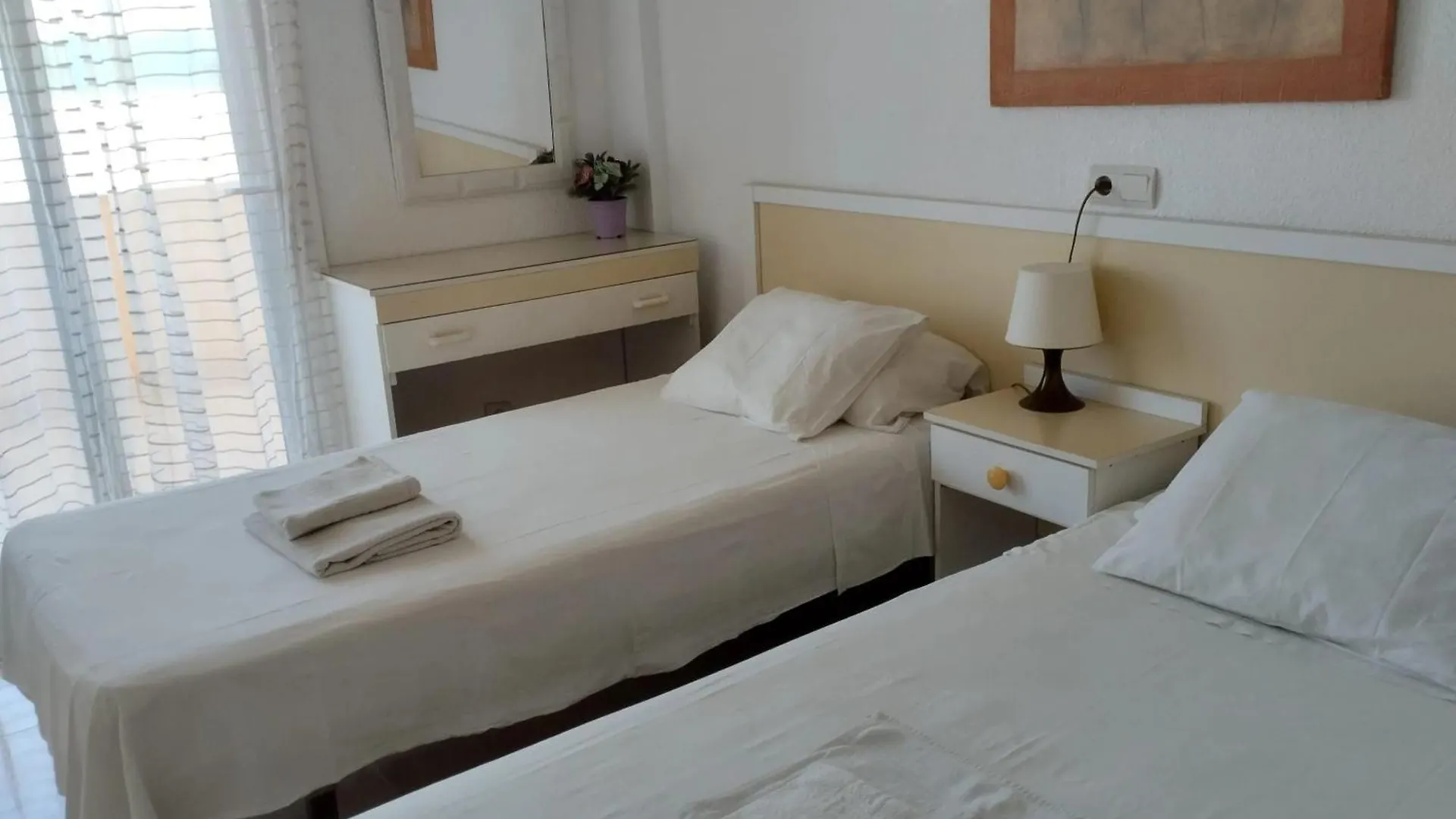 Spacious Apartment With Sea And Mountain Views In Fuengirola 95M² Spain
