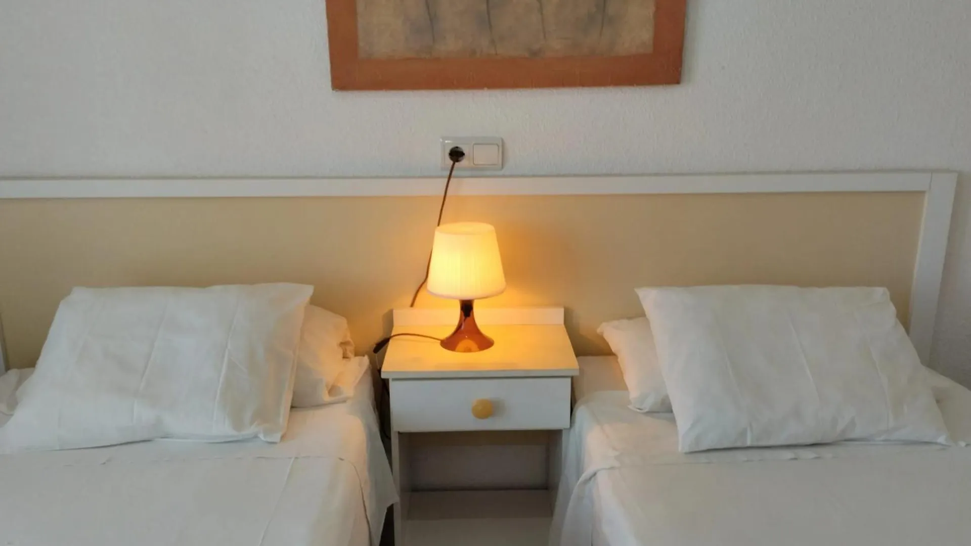 Spacious Apartment With Sea And Mountain Views In Fuengirola 95M²
