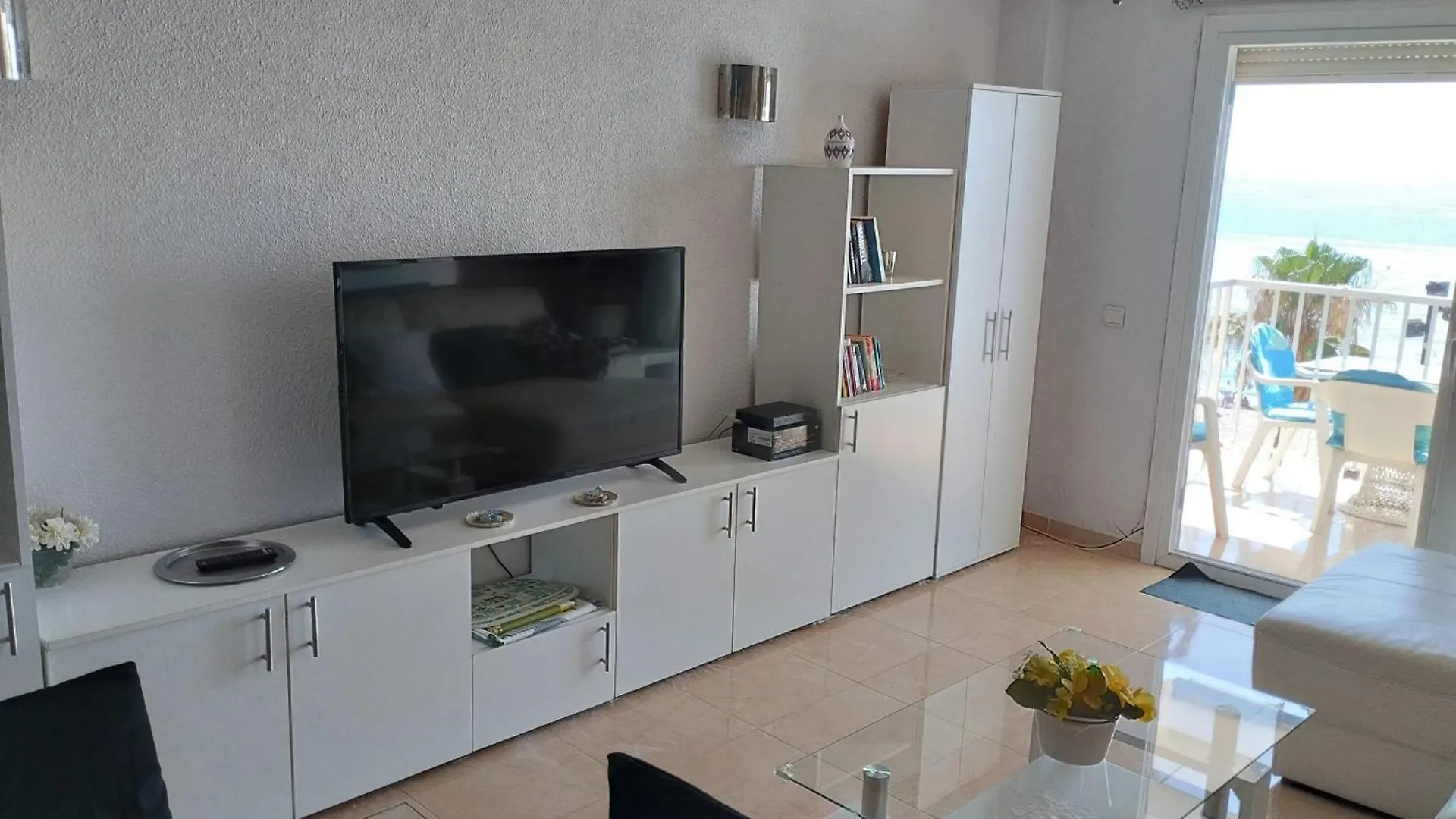 Spacious Apartment With Sea And Mountain Views In Fuengirola 95M² Spain